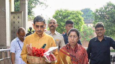 পয়লা বৈশাখে বিতর্কিত মন্তব্য রাজ্যপাল রবির, পাল্টা নাম না করে আক্রমণে মুখ্যমন্ত্রী মমতা
