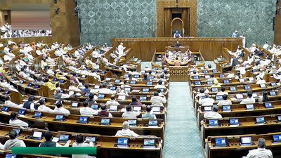 নারী সংরক্ষণ আইন ২০২৩ কার্যকর, বিজ্ঞপ্তি জারি কেন্দ্রের