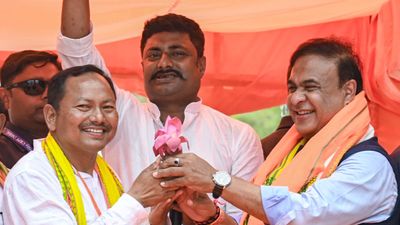 অসম বুথ ফেরত সমীক্ষা: টানা তৃতীয়বার ক্ষমতায় ফেরার পথে বিজেপি নেতৃত্বাধীন এনডিএ, অব্যাহত 'মামা ম্যাজিক'
