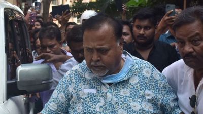 পার্থ চট্টোপাধ্যায়ের নাকতলার বাড়িতে ফের ইডি হানা, তলব মন্ত্রী সুজিত বসু ও রথীন ঘোষকেও