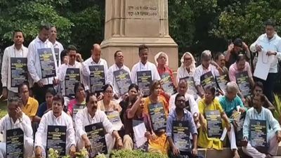 বিধানসভা বিক্ষোভ কর্মসূচি তৃণমূলের, গরহাজির অর্ধেকেরও বেশি বিধায়ক, জল্পনা দলের অন্দরেই