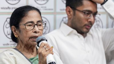 বাংলার জনাদেশকে চ্যালেঞ্জ করে সুপ্রিম কোর্টে যাচ্ছে মমতার তৃণমূল কংগ্রেস