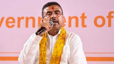 শুভেন্দু অধিকারী সরকারের নয়া উদ্যোগ! শূন্যপদ পূরণে প্রতিটি দফতরের কাছে রিপোর্ট তলব