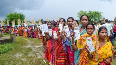 বন্ধ হচ্ছে পুরনো MAadhaar, UIDAI নিয়ে এল বাড়তি সুরক্ষা ও স্মার্ট ফিচার