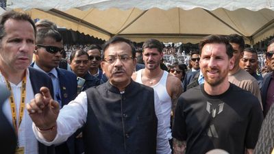 খুলছে যুবভারতীতে মেসি কাণ্ডের ফাইল, ক্রীড়া দফতরের দায়িত্ব নিয়েই বড় ঘোষণা মন্ত্রী নিশীথের