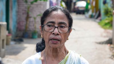 দেশবিরোধী মন্তব্যের অভিযোগ, মমতা বন্দ্যোপাধ্যায়ের বিরুদ্ধে এফআইআর