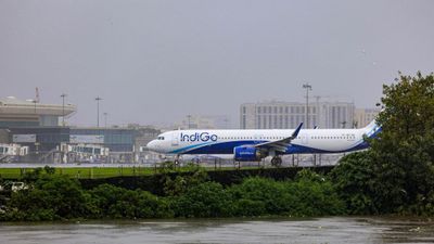Indigo crisis : ઈન્ડિગોની ફ્લાઈટો સતત રદ થતા દેશભરમાં હંગામાનો માહોલ