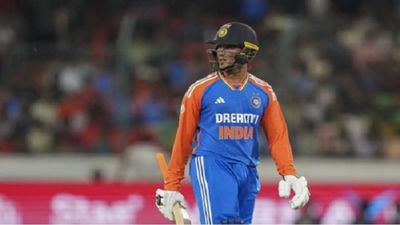 ક્રિકેટ જગતમાં આવ્યું અભિષેક શર્માનું તોફાન, હવે બન્યો દુનિયામાં નંબર 1 