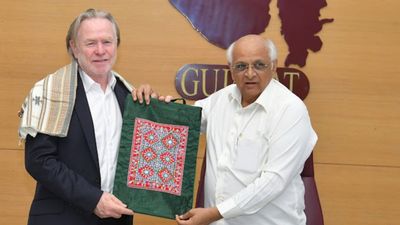 ડીકિન યુનિવર્સિટી ગિફ્ટ સિટી ખાતે સ્પોર્ટ્સ સ્ટડીઝ માટે સેન્ટર ઓફ એક્સેલન્સ સ્થાપશે