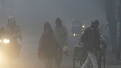 ગુજરાતમાં ઠંડીનો કહેર, નલિયામાં પારો 5.2 ડિગ્રીએ પહોંચ્યો