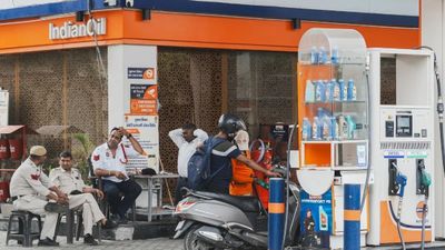 Petrol Diesel Price: 19 માર્ચે પેટ્રોલ-ડીઝલના ભાવમાં આવ્યો ફેરફાર, જાણો તમારા શહેરની લેટેસ્ટ કિંમત