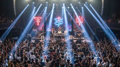 डिस्को लाइट्स के बीच गूंज रहे मंत्र-श्लोक, क्या है Gen Z का नया Bhajan Clubbing ट्रेंड, जिसका PM ने किया जिक्र