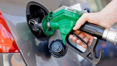 LPG के बाद  क्या पेट्रोल पर भी संकट?  केंद्र सरकार ने दिया ये जवाब