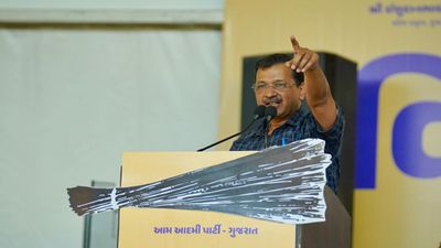 Arvind Kejriwal Gujarat Rally: अमरेली की सभा में केजरीवाल ने भरी हुंकार, 'गुजरात में अब होगा परिवर्तन'