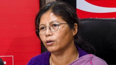 Assam Chunav से पहले भाजपा को तगड़ा झटका, मौजूदा मंत्री कांग्रेस में हुईं शामिल, कौन है ये महिला नेता? 