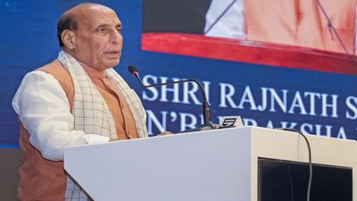 Bengal Chunav: राजनाथ सिंह ने हावड़ा से दिया परिवर्तन का संदेश, दोहराया ‘एक देश, एक विधान' का नारा