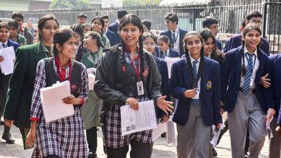 CBSE Board Exam 2026: कैसा रहा आज 10वीं का पेपर? आसान या सुपर टफ, जानिए कैसा था सवाल का स्तर