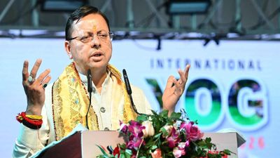 धामी सरकार का एक्शन, सेवा विस्तार पर चल रहे कई अफसरों को किया कार्यमुक्त, BKTC के सीईओ की प्रतिनियुक्ति समाप्त