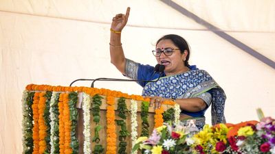 Delhi की महिलाओं के खाते में हर महीने आएंगे 2500 रुपए! कौन होगा पात्र? पोर्टल लॉन्च पर बड़ा अपडेट!