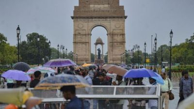 Weather Delhi-NCR: दिल्ली में अगले 48 घंटे भारी! 50KM की रफ्तार से चलेगी आंधी! बारिश को लेकर IMD का अलर्ट