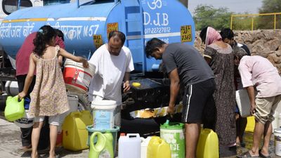 Delhi Water Supply: दिल्ली में पानी की किल्लत नहीं होगी, टैंकर से कॉल सेंटर तक की व्यवस्था, प्लान तैयार 