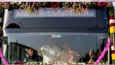 Saheli Pink NCMC Card: दिल्ली की महिलाओं के लिए ‘सहेली पिंक कार्ड, जानें कैसे बनवाएं फ्री कार्ड