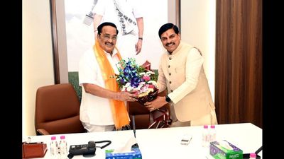 MP News: प्रदेश में घरेलू एलपीजी सिलेंडर की पर्याप्त उपलब्धता, जमाखोरी और कालाबाजारी रोकने के निर्देश