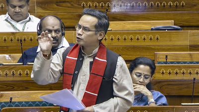 Gaurav Gogoi Speech: अविश्वास प्रस्ताव पर चर्चा में गौरव गोगोई ने बोला तीखा हमला, 'देश देख रहा है तानाशाही'