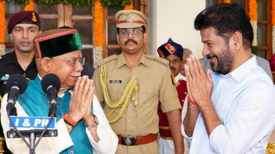 Shiv Pratap Shukla ने तेलंगाना के पांचवें राज्यपाल के रूप में शपथ ली, जानिए इनके बारे में 