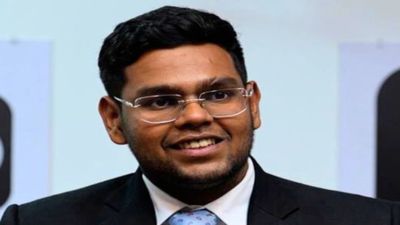 UPSC Civil Services 2025:  कौन हैं AIR 3 की रैंक पाने वाले Akansh Dhull? पिता का है BJP से खास कनेक्शन 