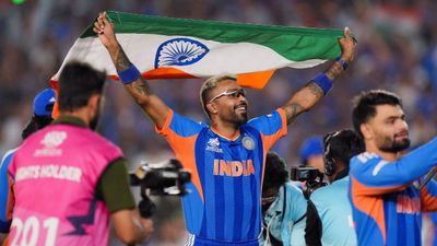 'जब से माहिका आई है तब से जीत ही जीत हो रही है,' हार्दिक ने सरेआम किस पर साधा निशाना