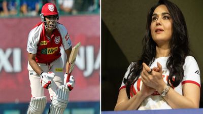 IPL Throwback: पाकिस्तानी होकर भी खेला आईपीएल, बैन के बावजूद कैसे प्रीति जिंटा की टीम का हिस्सा बना यह खिलाड़ी