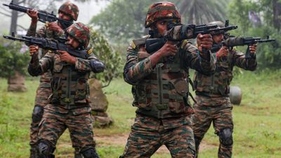 Pakistani Terrorist Killed: उरी में फिर 'सर्जिकल स्ट्राइक'! रात के अंधेरे में पाकिस्तानी आतंकी ढ़ेर