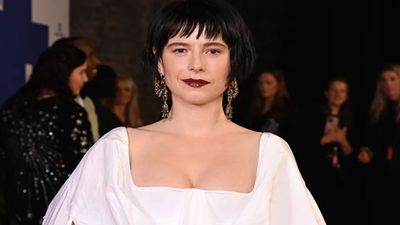 Oscars 2026 Best Actress: जेसी बकले ने जीता बेस्ट एक्ट्रेस का अवॉर्ड, संघर्ष और टैलेंट से ऐसे जीता दिल