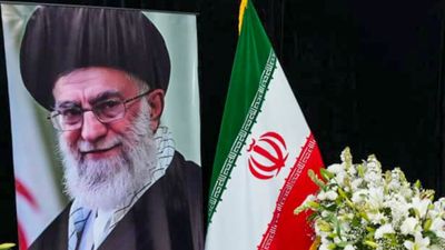 Khamenei Death: खामेनेई की मौत के 16 दिन बाद भी क्यों नहीं हुआ अंतिम संस्कार? सामने आई चौंकाने वाली वजह