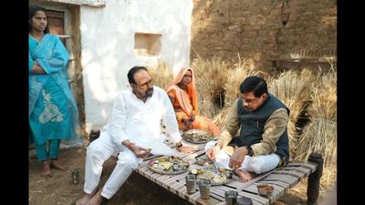 MP News : किसान के निमंत्रण पर ग्राम मोइली पहुंचे सीएम डॉ. मोहन यादव, सादगी के साथ मनाया जन्मदिन