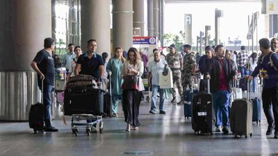 पश्चिम एशिया में तनाव पर भारत सख्त, 1 करोड़ भारतीयों की सुरक्षा पर MEA ने जताई गंभीर चिंता