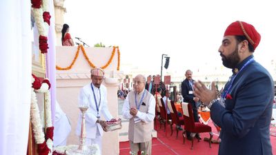 MMCF अवॉर्ड्स: 1980 में शुरू हुई परंपरा आज भी सेवा और साहस का सम्मान करती है