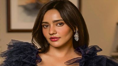 38 साल की फेमस एक्ट्रेस को नहीं मिल रहा काम, बेच रहीं 'ऐसी' Photos-Videos, Ex-विधायक की बेटी का हुआ ऐसा हाल