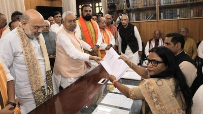 Nitish Kumar ने राज्यसभा के लिए किया नामांकन, कब देंगे CM पद से इस्तीफा? बिहार में नई सरकार का फॉर्मूला तय!