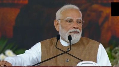 कोबा तीर्थ में भावुक हुए पीएम मोदी, तक्षशिला की तबाही से लेकर ज्ञान भारत मिशन तक, संबोधन की खास बातें