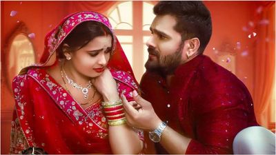 Khesari Lal Yadav और नीलम गिरि ने काटा गदर, बेडरूम में शूट हुआ ऐसा गाना, 8 मिलियन व्यूज की लगी झड़ी