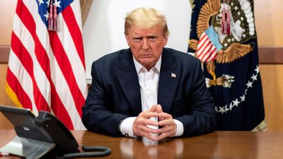 US Iran War: ईरान की तगड़ी चोट से फूले ट्रंप के हाथ-पांव, Netanyahu से कहा- 'हमले रोको', तेवर हुए एक दम ठंडे!