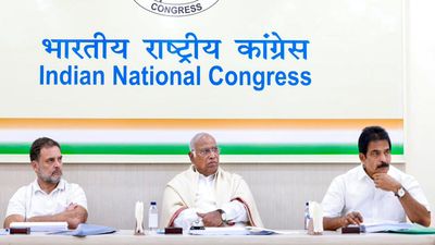 Bengal Chunav: बंगाल में अब चौतरफा मुकाबला! कांग्रेस का 'सोलो दांव'-TMC, BJP, लेफ्ट में किसका फायदा- नुकसान?