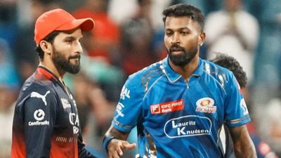 Aaj Ke Match Ka Toss Kon Jeeta 12 April: MI vs RCB, मुंबई-आरसीबी में खूंखार प्लेयर्स, कौन जीता टॉस