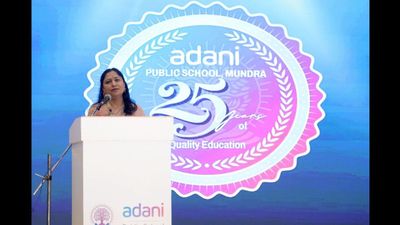 भूकंप के मलबे से शिक्षा के शिखर तक: अदाणी पब्लिक स्कूल की 25 साल की गौरवगाथा