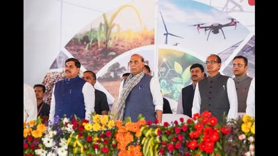 MP News: उन्नत कृषि महोत्सव 2026: किसानों को ‘बीज से बाजार’ तक की मिली जानकारी, राजनाथ सिंह बोले—सीएम डॉ. मोहन यादव लगन से आगे बढ़ा रहे प्रदेश