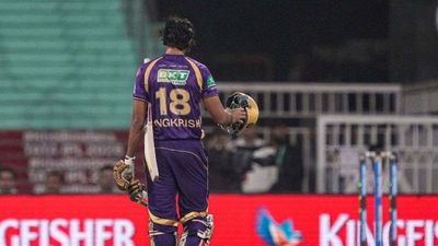 IPL 2026: अंगकृष रघुवंशी पर चला BCCI का हथौड़ा, किस गलती के लिए हुआ जबरदस्त एक्शन?