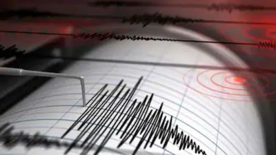 Delhi-NCR Earthquake: दिल्ली-एनसीआर में भूकंप के झटके! 5.9 तीव्रता से कांपी धरती, दहशत में लोग
