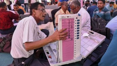  Gujarat Election 2026 Result: गुजरात निकाय चुनाव के लिए मतगणना शुरू, BJP, कांग्रेस, AAP कौन मारेगा बाजी?